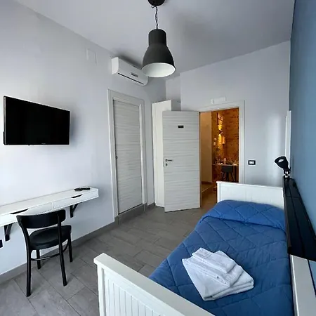 Il Covo Degli Arditi 3*